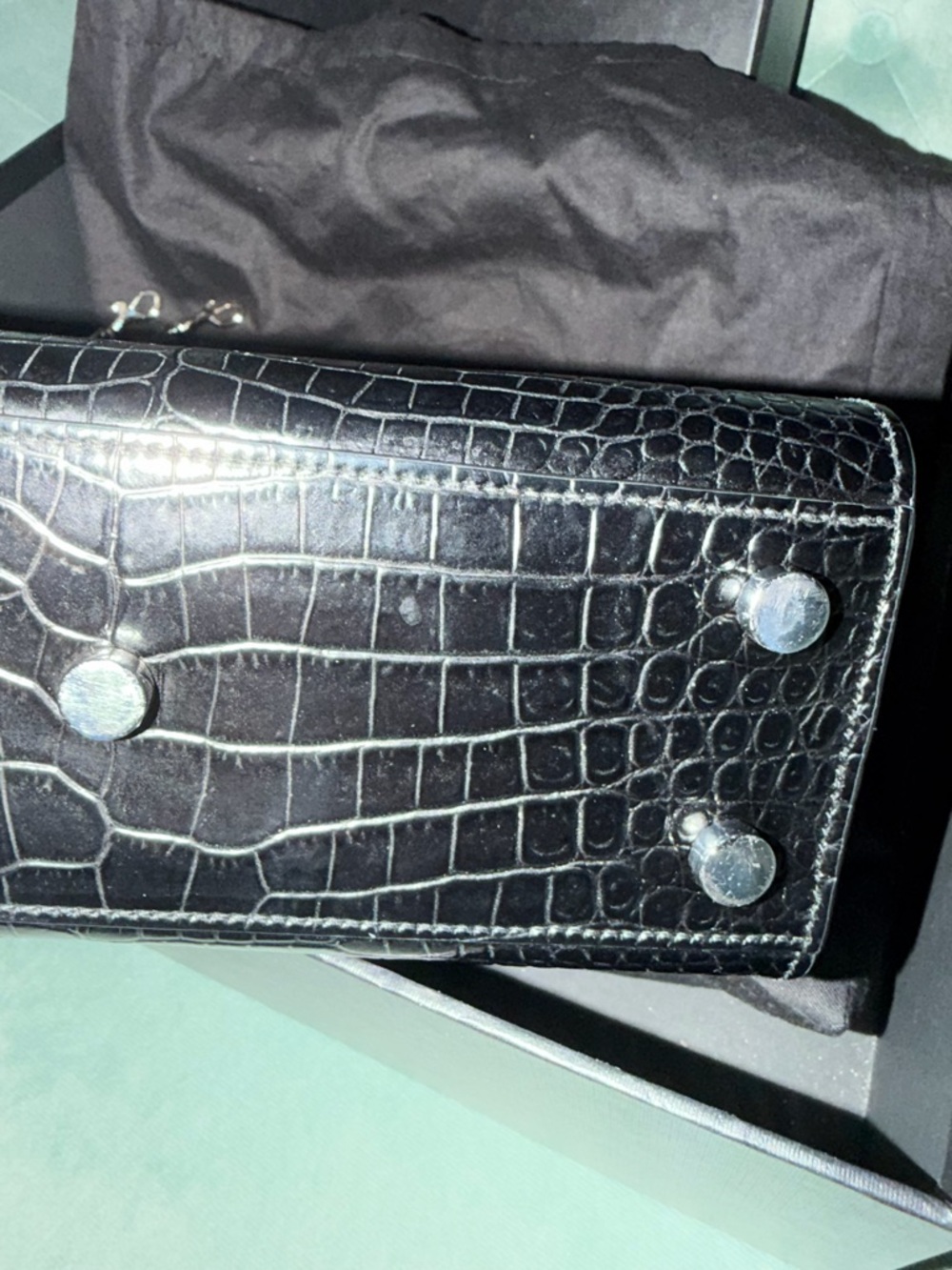 Authentic Saint Laurent Black Croc-Embossed Leather Top Handle Satchel - Picture 10 of 14